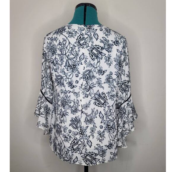 White House Black Market WHBM floral bell sleeve blouse - size 4 - Picture 2 of 5